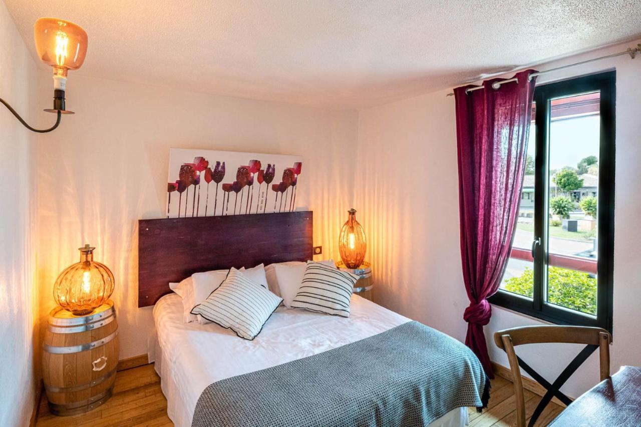 Hôtel Le Résinier Le Barp Habitación foto