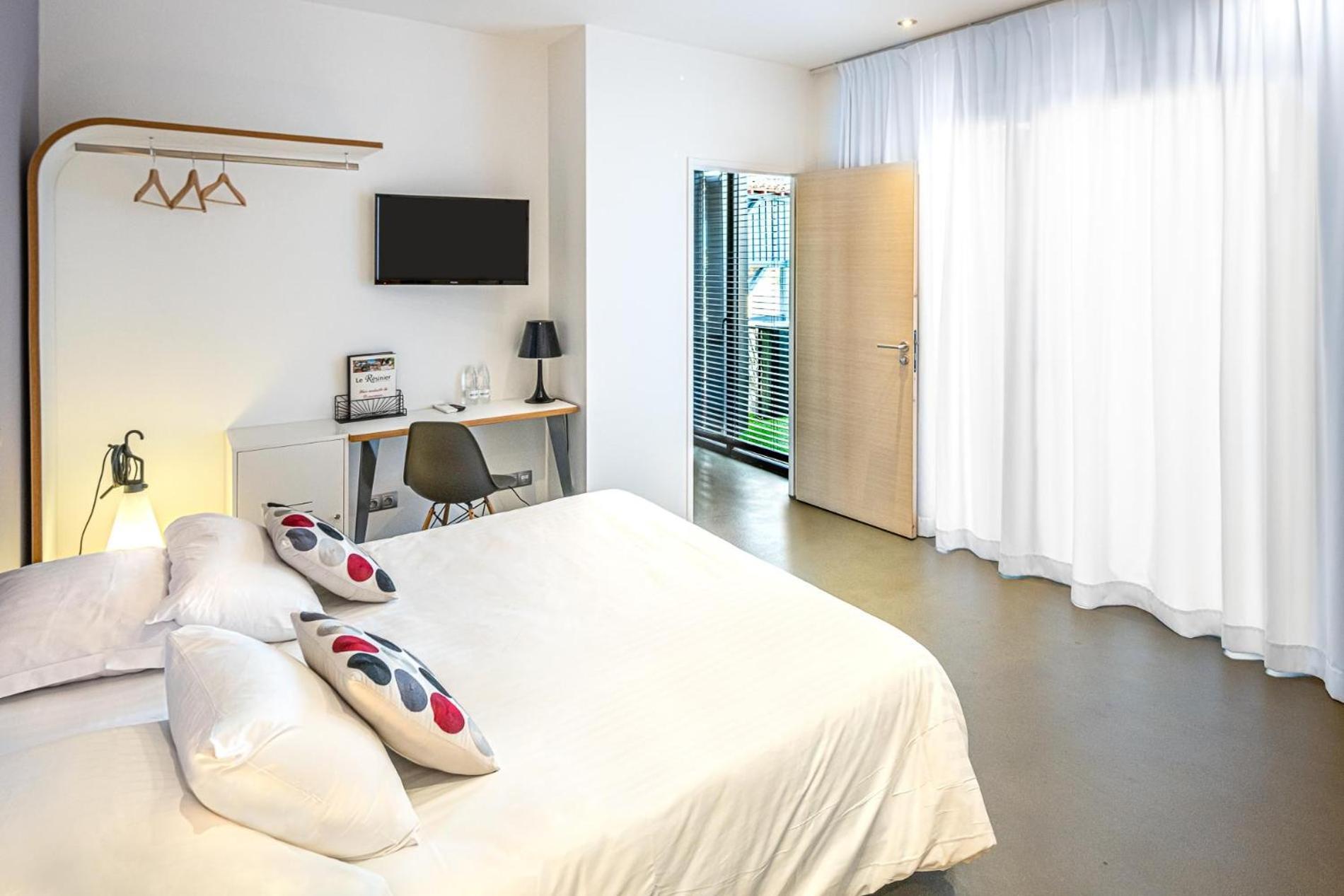 Hôtel Le Résinier Le Barp Habitación foto