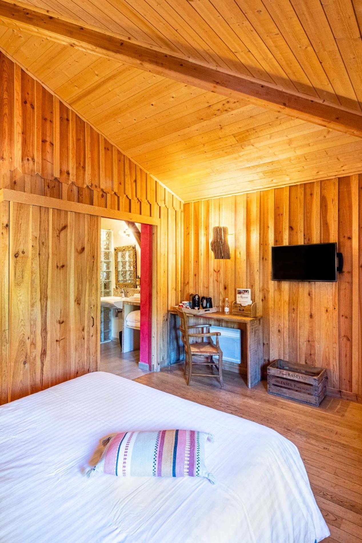 Hôtel Le Résinier Le Barp Habitación foto
