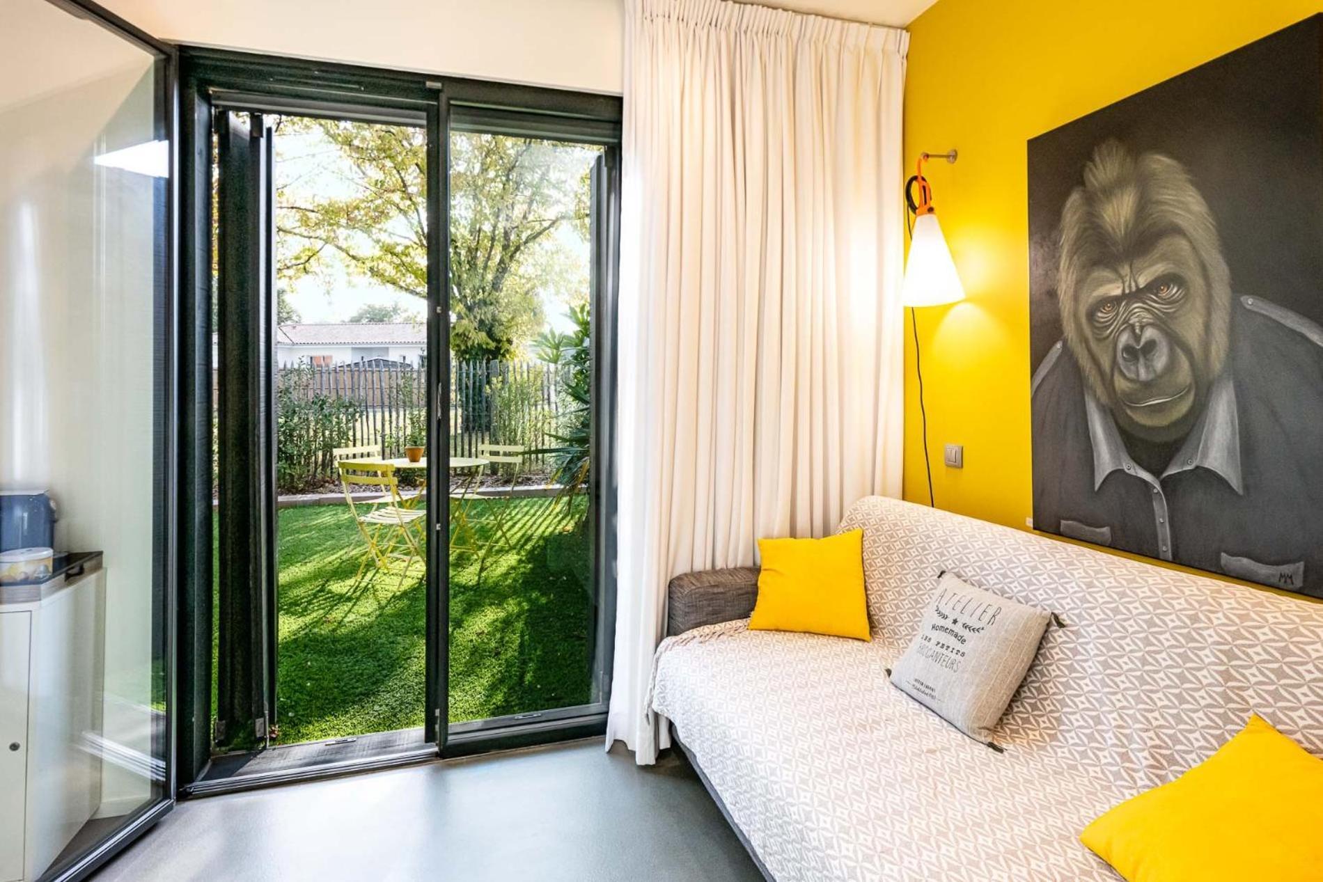 Hôtel Le Résinier Le Barp Habitación foto