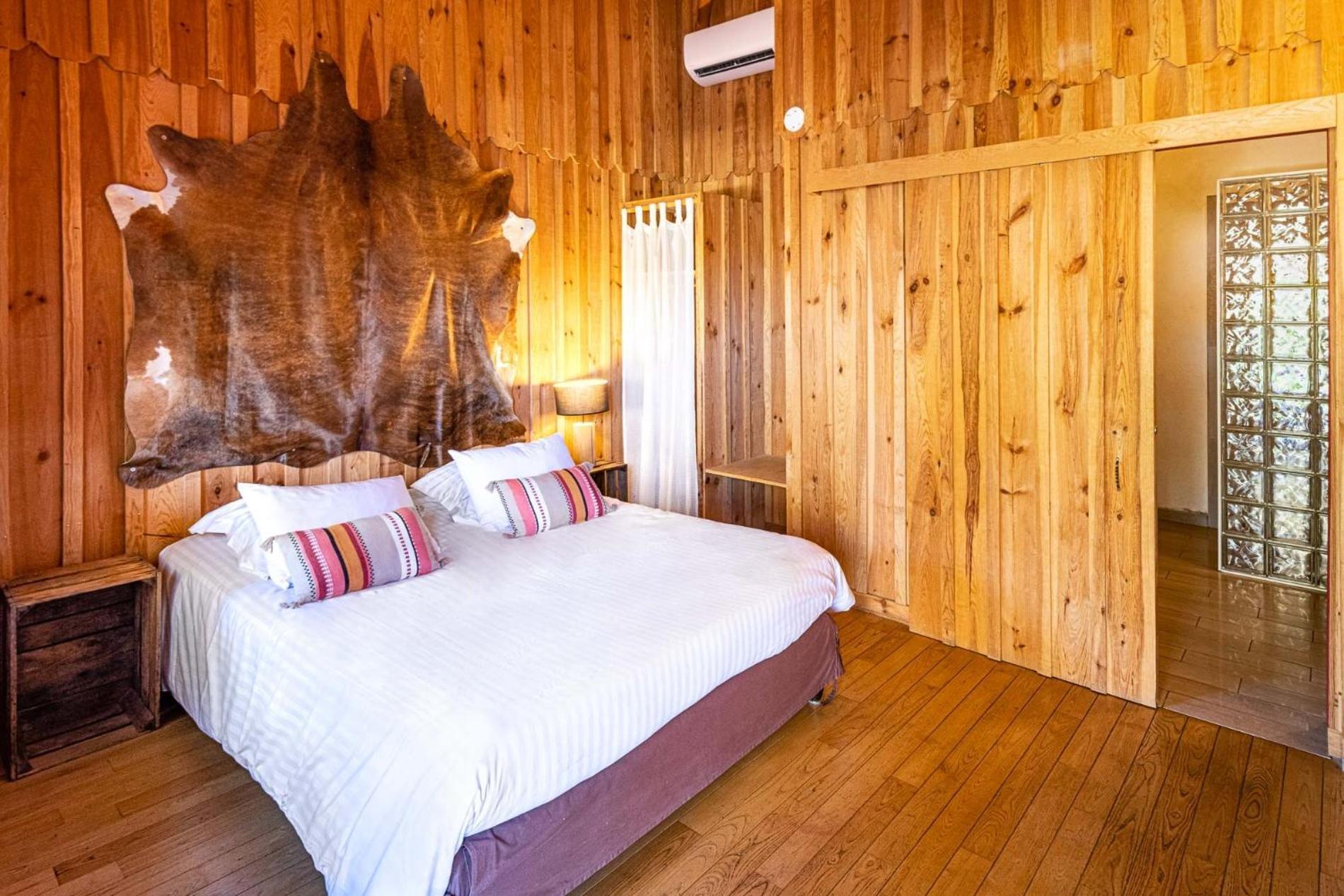 Hôtel Le Résinier Le Barp Habitación foto